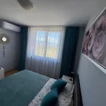2-6 Royal Park Bansko